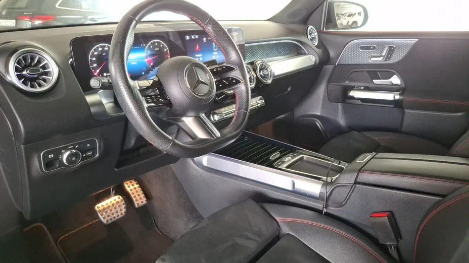 MERCEDES-BENZ GLB GLB 200 mHEV AMG Line 7G-DCT
