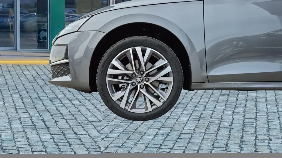 SKODA Octavia Octavia 2.0 TSI Drive Selection 4x4 DSG Nowy