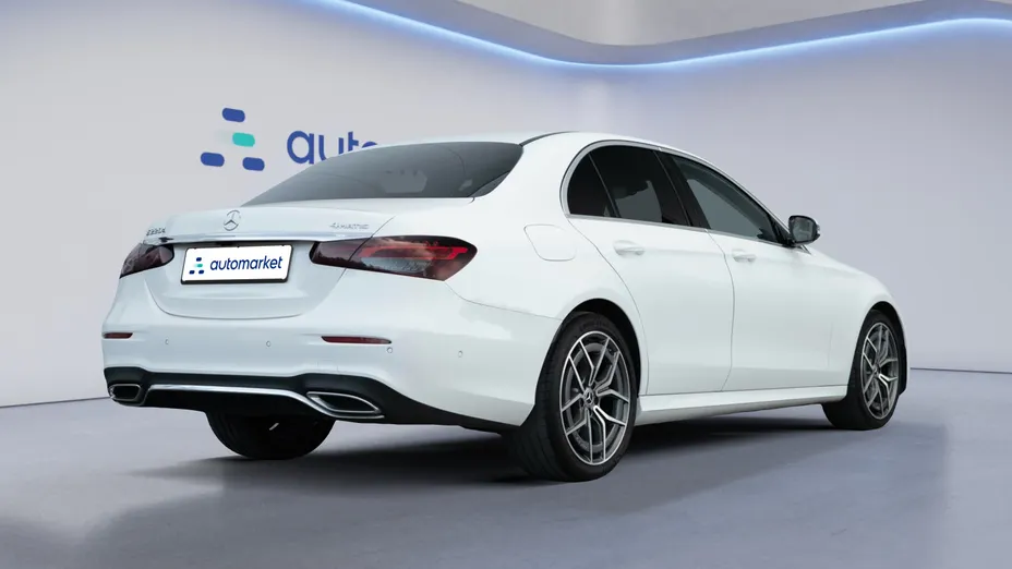 MERCEDES-BENZ E Klasa E 220 d 4-Matic AMG