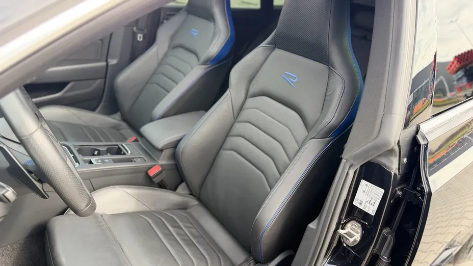 VOLKSWAGEN Arteon Arteon 2.0 TSI 4Motion R DSG