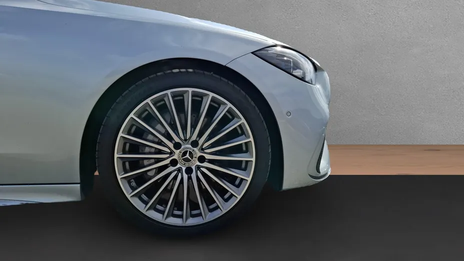 MERCEDES-BENZ C Klasa C 200 mHEV 4-Matic AMG