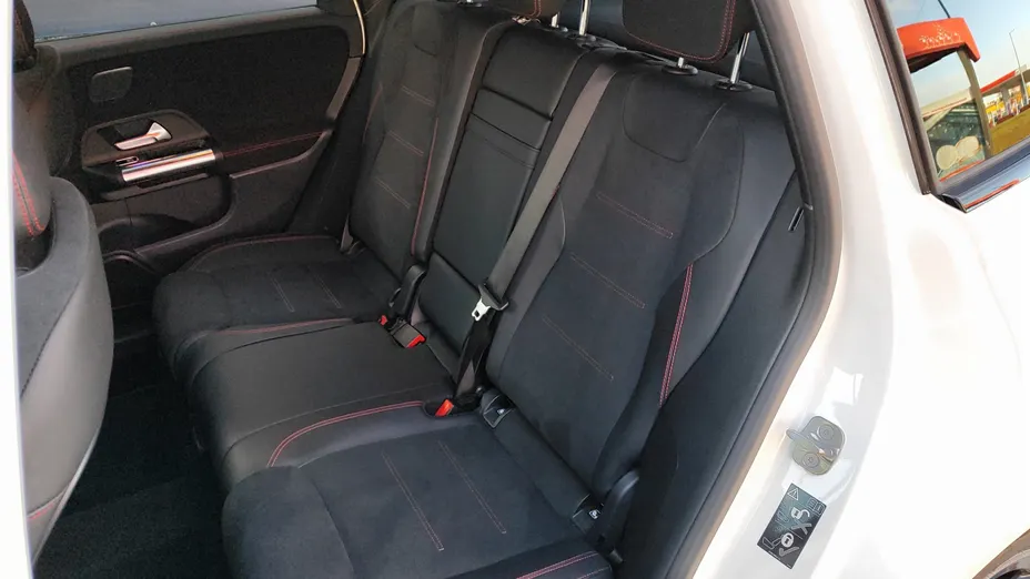 MERCEDES-BENZ B Klasa B 220 4-Matic mHEV AMG Line 8G-DCT