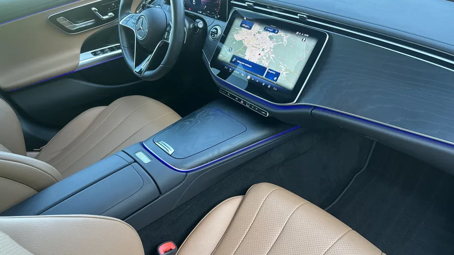 MERCEDES-BENZ E Klasa E 220 d mHEV 4-Matic Exclusive 9G-Tronic