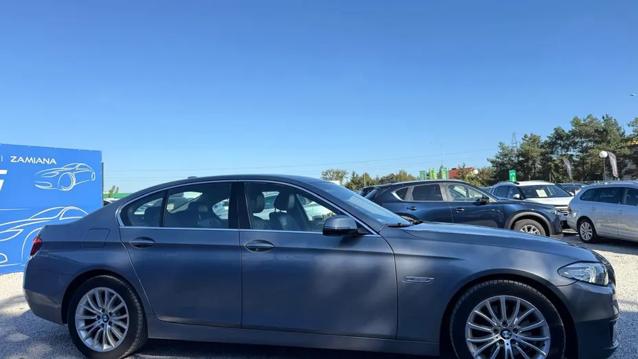 BMW Seria 5 518d Luxury Line aut
