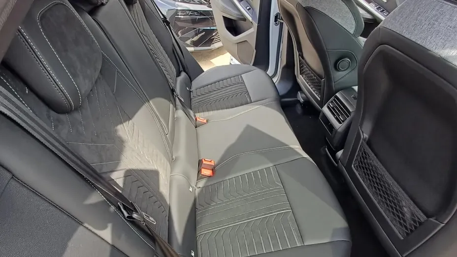 PEUGEOT 3008 3008 1.2 PureTech mHEV GT e-DCS6 Nowy
