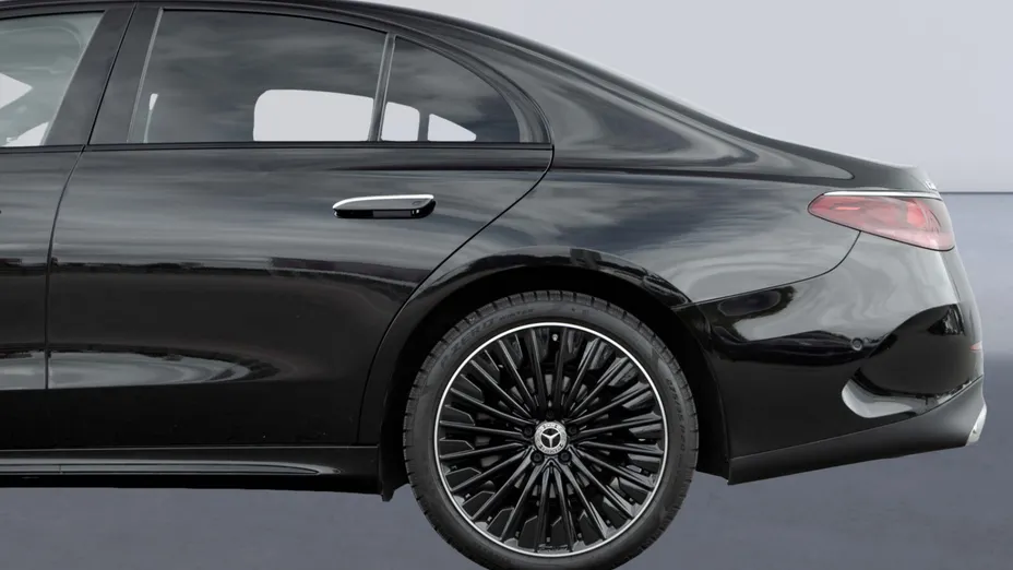 MERCEDES-BENZ E Klasa E 220 d mHEV 4-Matic AMG 9G-Tronic