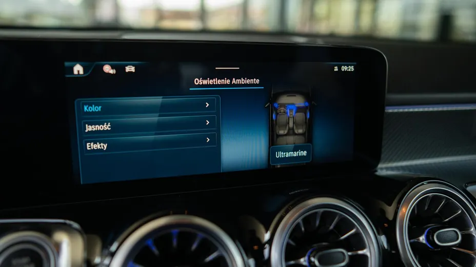 MERCEDES-BENZ GLB GLB 220 mHEV 4-Matic AMG Line 8G-DCT