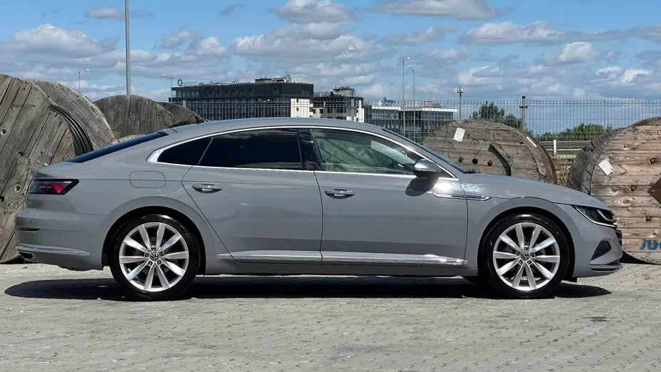 VOLKSWAGEN Arteon -