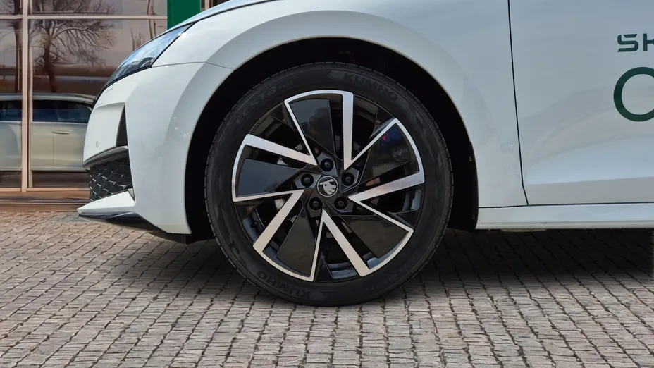 SKODA Octavia Octavia 1.5 TSI mHEV Selection DSG