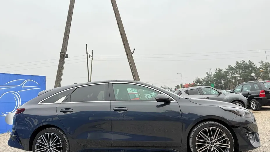 KIA ProCeed -