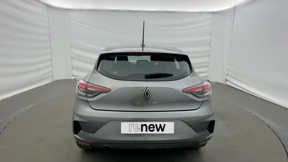 RENAULT Clio -