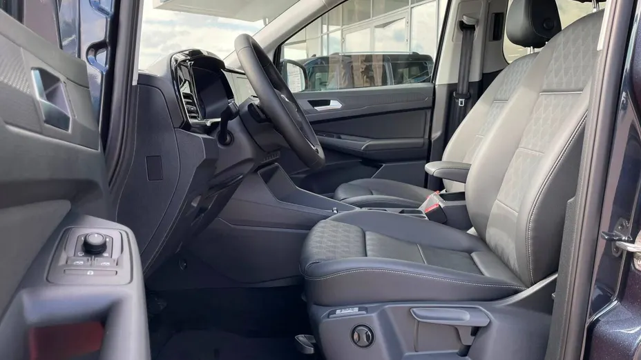 FORD Tourneo Connect Grand Tourneo Connect 1.5 PHEV Titanium aut Nowy