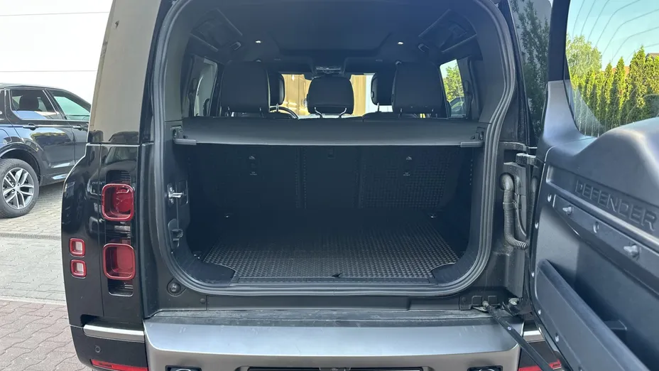 LAND ROVER Defender Defender 110 3.0 D250 mHEV X-Dynamic HSE