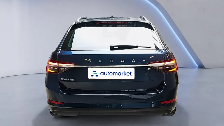 SKODA Superb Superb 2.0 TDI SCR Ambition