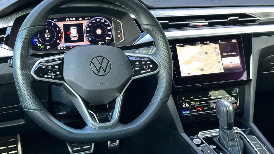 VOLKSWAGEN Arteon Arteon 2.0 TSI R-Line DSG