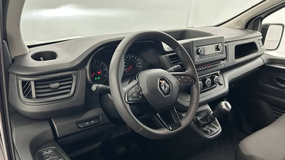 RENAULT Trafic -