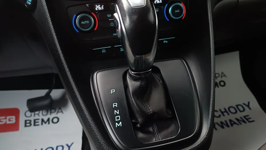 FORD Tourneo Connect Gr. Tourneo Connect 1.5 TDCi Titanium PowerShift