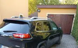 JEEP Cherokee -