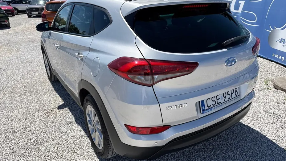 HYUNDAI Tucson -