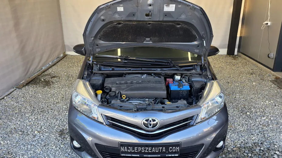 TOYOTA Yaris Yaris 1.33 Life