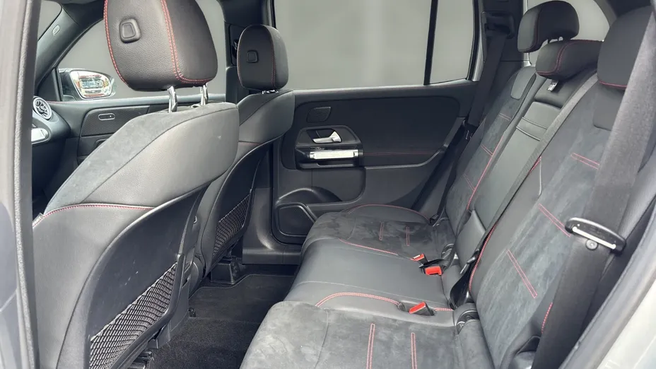 MERCEDES-BENZ GLB GLB 200 d 4-Matic AMG Line 8G-DCT