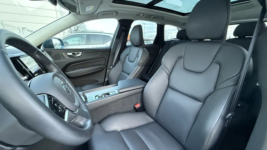 VOLVO XC60 XC60 T6 Plug-In Hybrid AWD Plus Bright aut