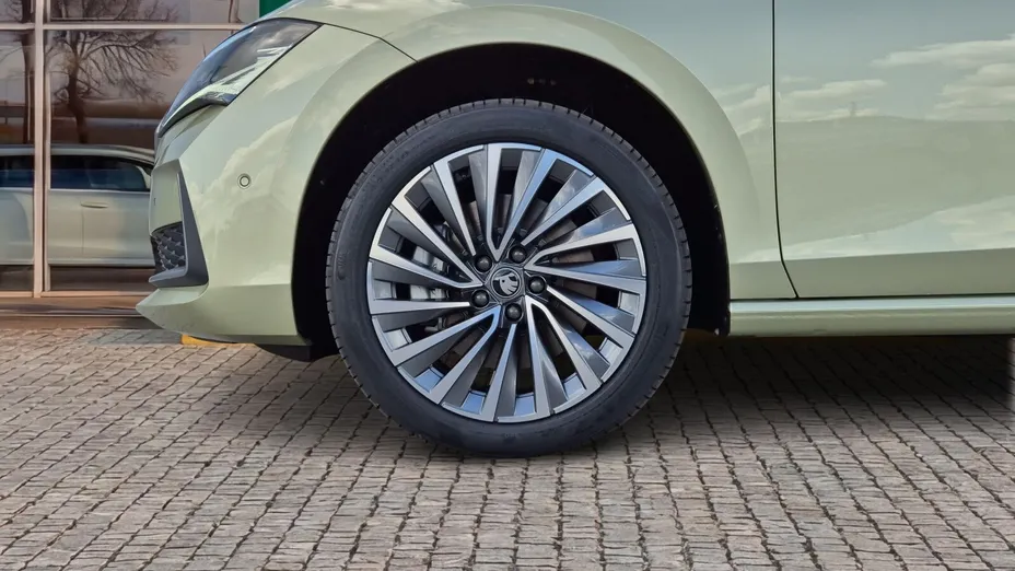 SKODA Superb Superb 2.0 TDI SCR 4x4 L&K DSG Nowy