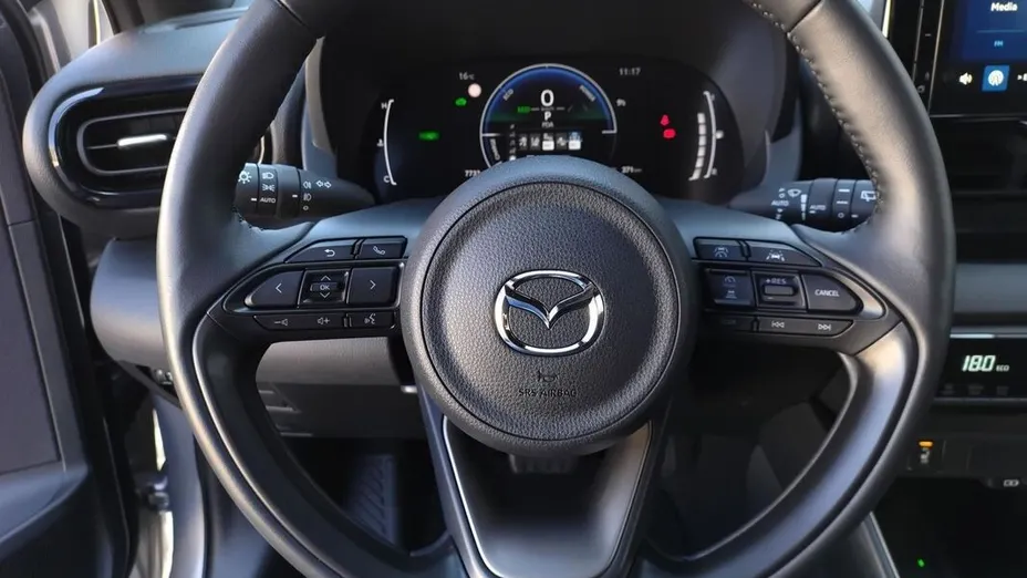 MAZDA 2 -