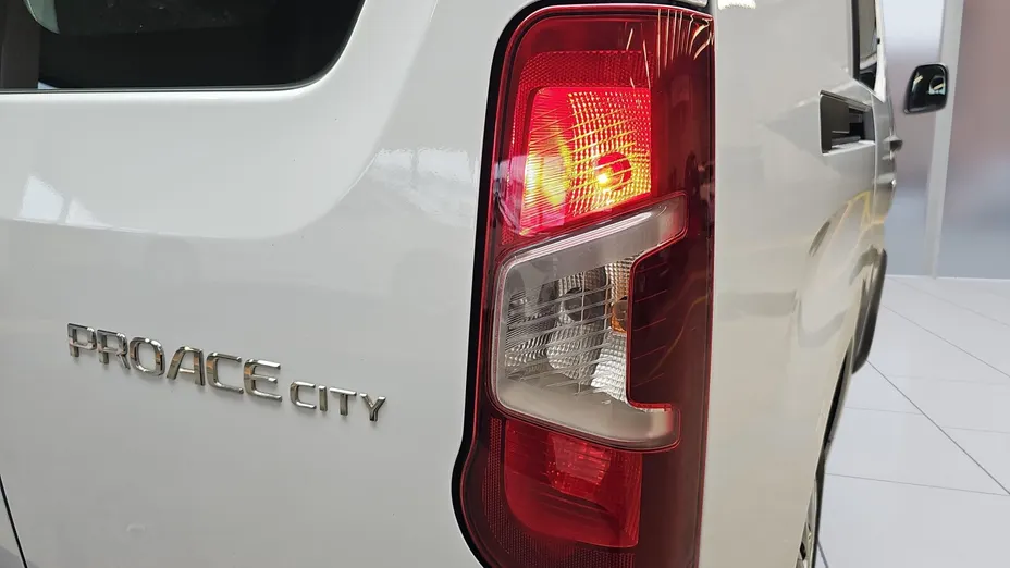 TOYOTA Proace City Proace City 1.5 D-4D Long 2,3t Active (bryg.)