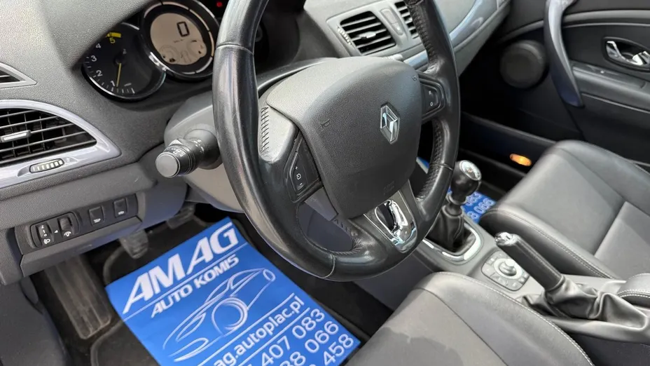 RENAULT Megane -