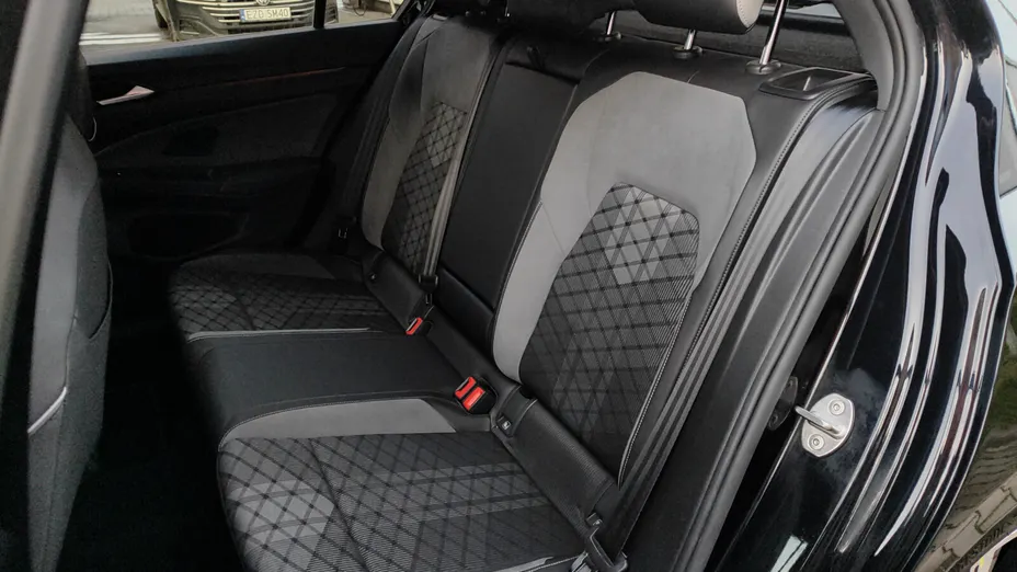 VOLKSWAGEN Golf Golf VIII 2.0 TDI R-Line DSG