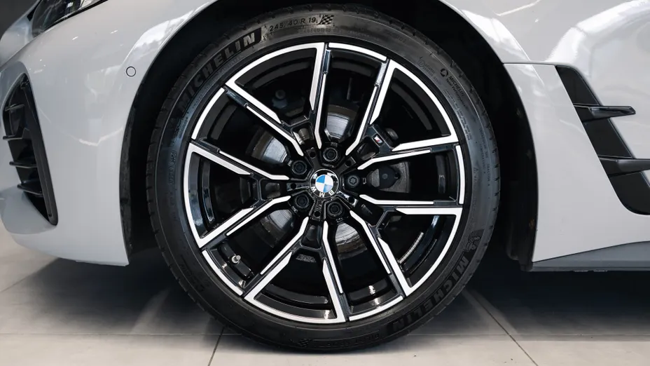 BMW Seria 4 420d xDrive mHEV M Sport aut