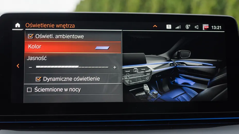 BMW Seria 5 520d xDrive Luxury Line aut