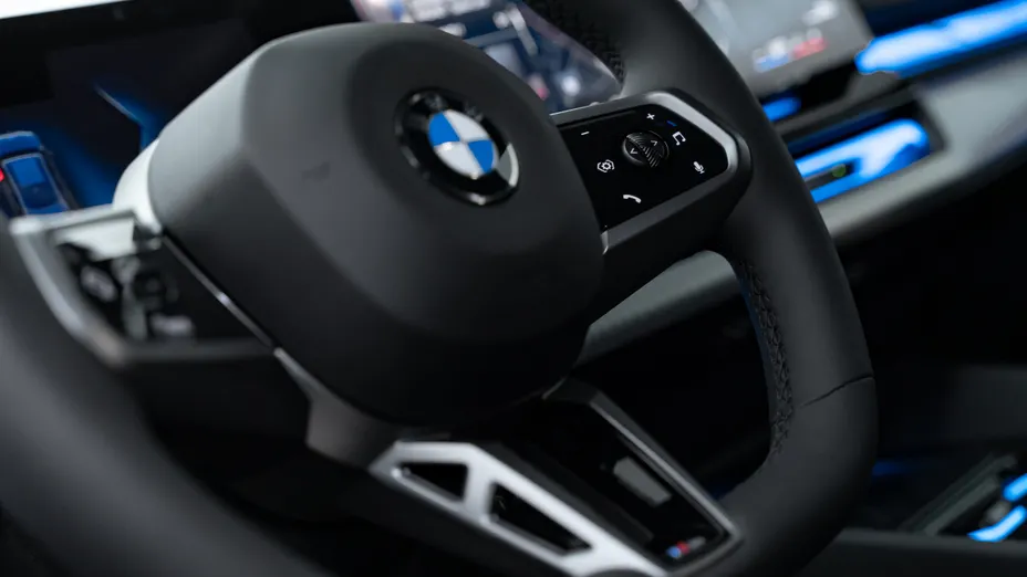 BMW Seria 5 520d mHEV M Sport aut Nowy