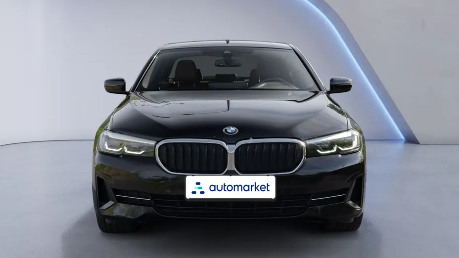BMW Seria 5 520d xDrive aut