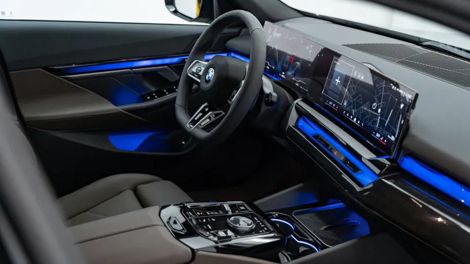 BMW Seria 5 520d xDrive mHEV M Sport aut Nowy