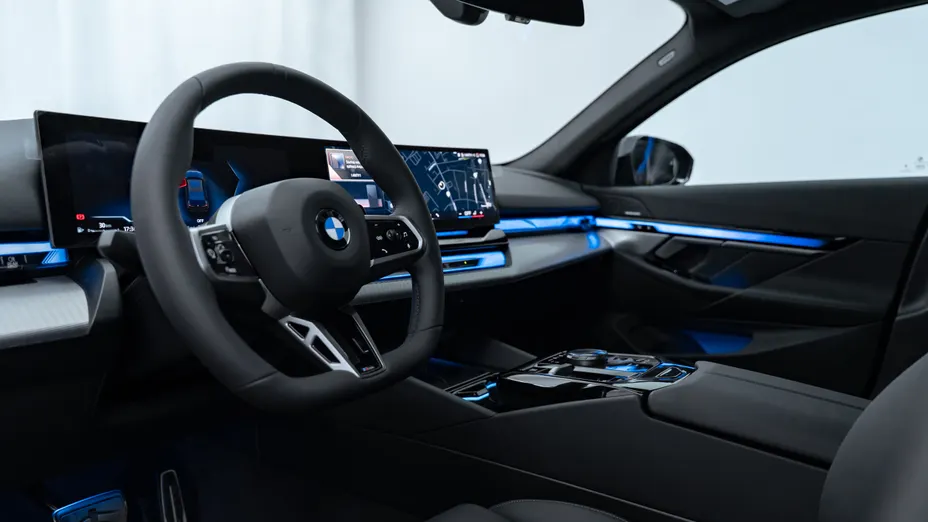 BMW Seria 5 520d xDrive mHEV M Sport aut Nowy