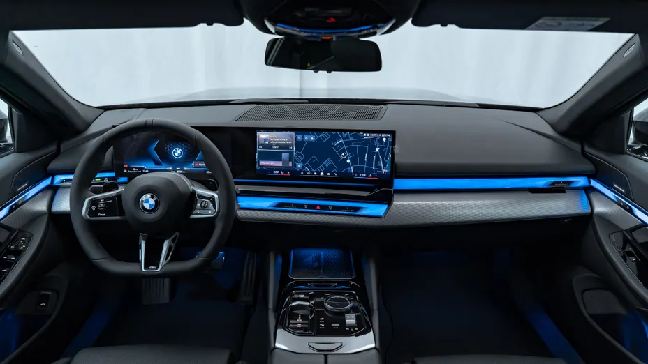 BMW Seria 5 520d xDrive mHEV M Sport aut Nowy