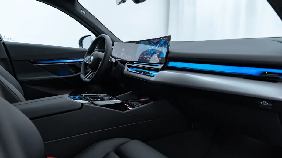 BMW Seria 5 520i mHEV M Sport aut Nowy