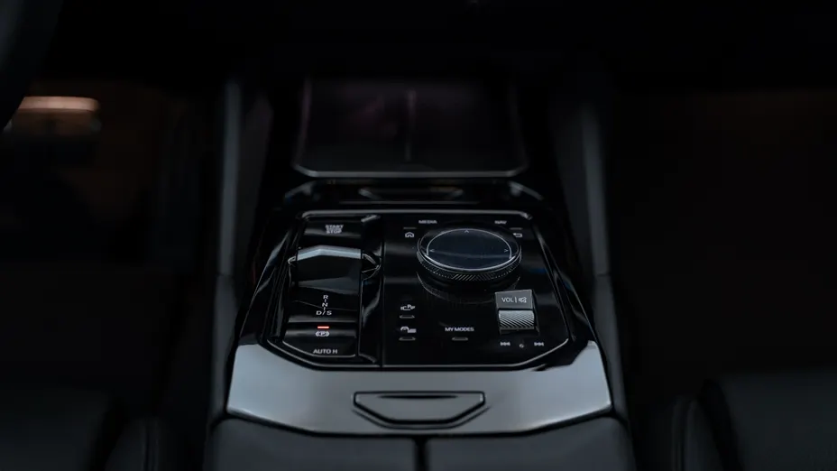 BMW Seria 5 520i mHEV M Sport aut Nowy