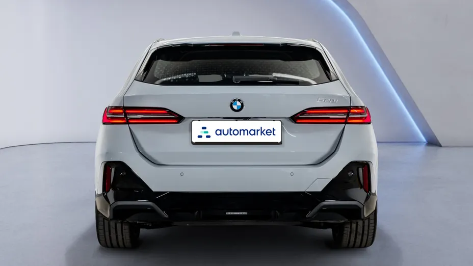 BMW Seria 5 520i mHEV M Sport aut Nowy