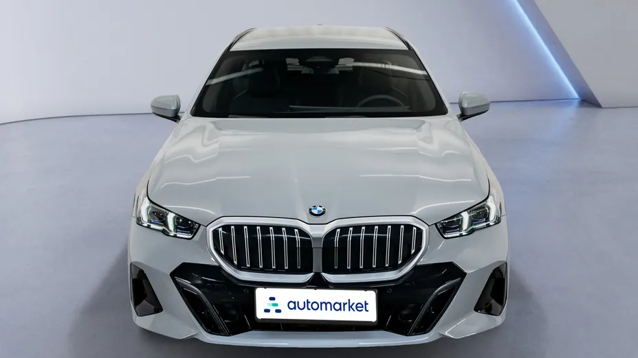 BMW Seria 5 520i mHEV M Sport aut Nowy