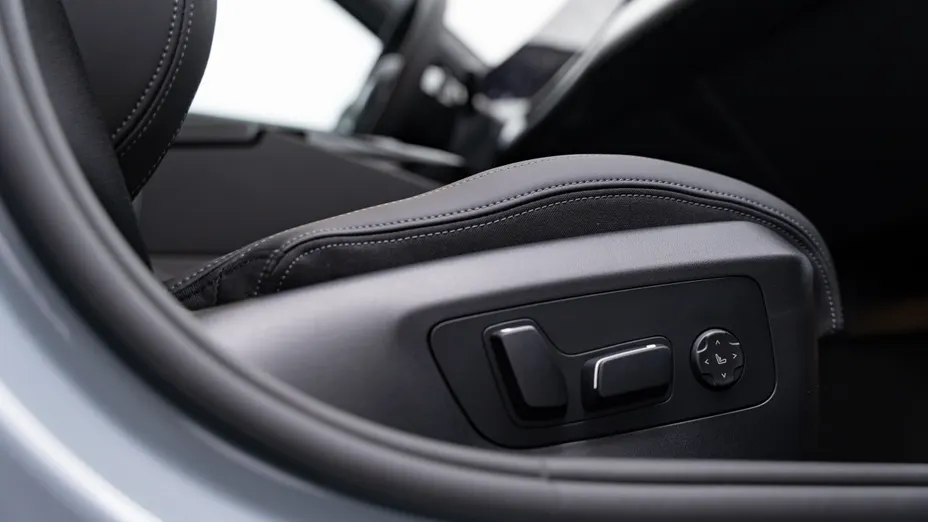 BMW Seria 5 520i mHEV M Sport aut Nowy