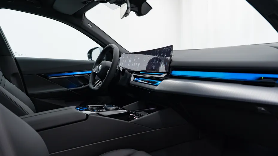 BMW Seria 5 520i mHEV M Sport aut Nowy