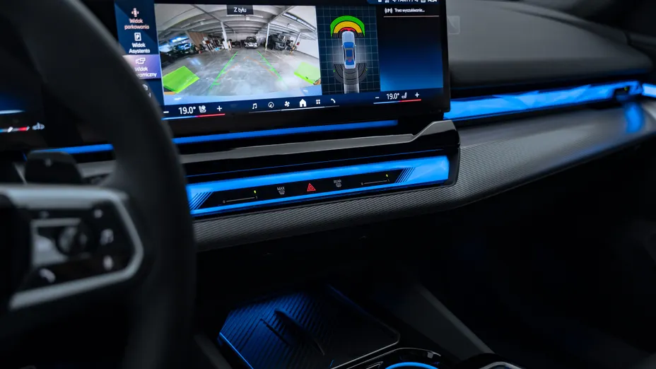 BMW Seria 5 520i mHEV M Sport aut Nowy