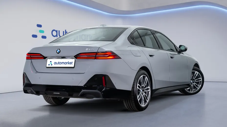 BMW Seria 5 520i mHEV M Sport aut Nowy