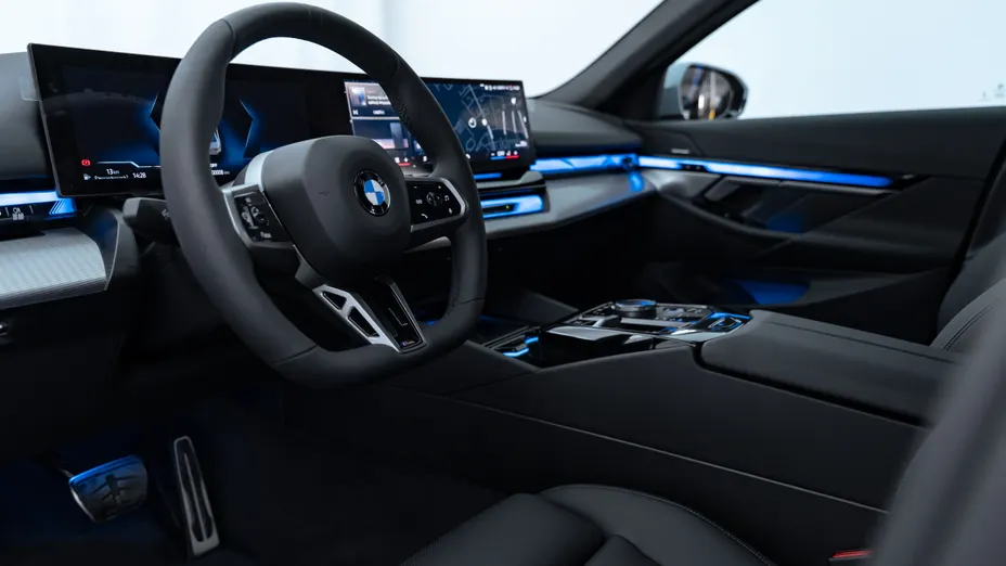 BMW Seria 5 520i mHEV M Sport aut Nowy