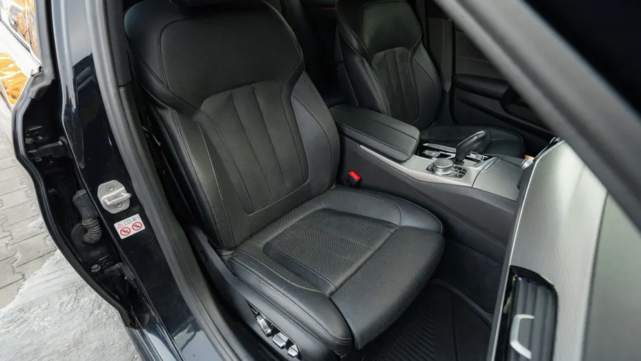 BMW Seria 5 530d xDrive M Sport sport-aut