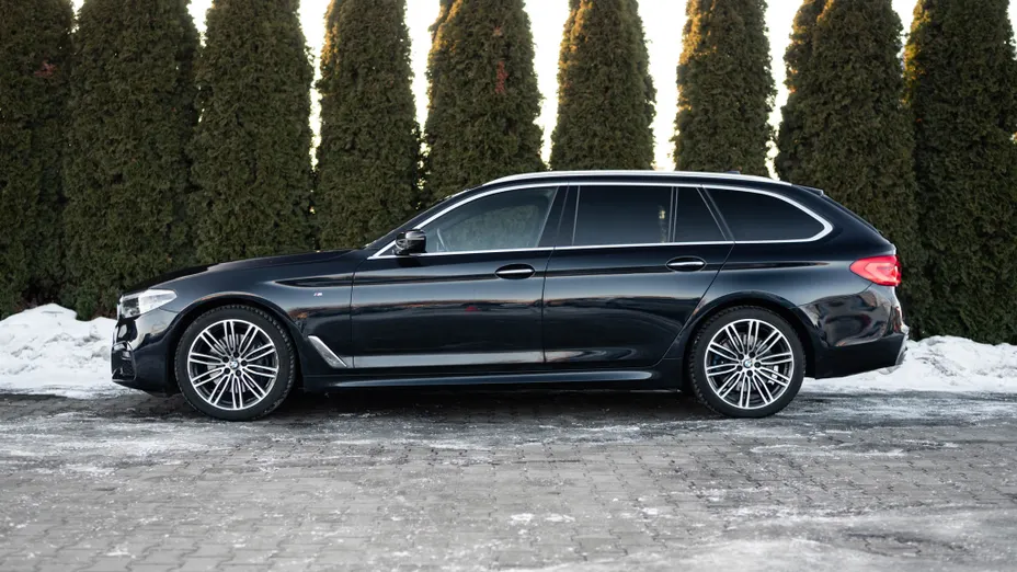 BMW Seria 5 530d xDrive M Sport sport-aut