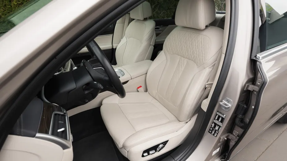 BMW Seria 7 730Ld xDrive mHEV